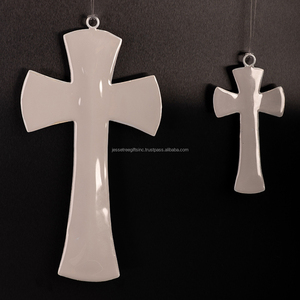 Cruz colgante de madera con acabado de pulido de madera natural Diseño de letras de forma redonda Excelente calidad para la Iglesia Precio al por mayor - Product Image 6