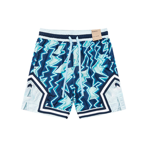 Shorts en jean graffiti bleus pour femmes, grande taille, très tendance - Product Image 3