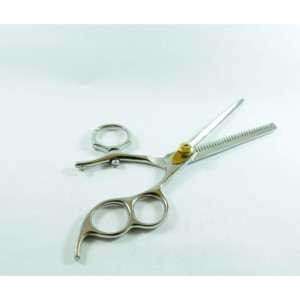Tijeras de Peluquería Profesionales de Acero Inoxidable Japonés con Anillos Giratorios y Logotipo Personalizado al por Mayor - Product Image 6