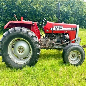 Tractor Massey Ferguson 245 de 20 HP 4WD, tractor agrícola premium con motor potente y tamaño compacto para trabajos en jardín y campo. - Product Image 6