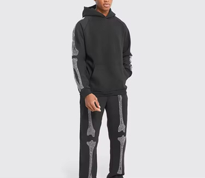Survêtements pour hommes de qualité supérieure avec logo personnalisé, 100% coton respirant, ornés de strass, nouvelle collection, vêtements chauds d'hiver, style boxy hip hop. - Product Image 4