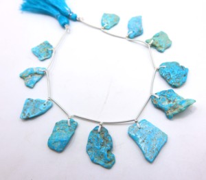 11 pièces de perles brutes lisses en turquoise naturelle d'Arizona, perles à facettes, pour la fabrication de bijoux - Product Image 3