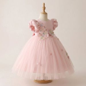 Elegante Vestido de Princesa de Tul con Flores 3D Hechas a Mano, Mangas Abullonadas hasta la Rodilla, Color Rosa Rubor Satinado, Diseño de Mariposa y Flores - Product Image 1