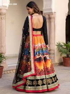 Proveedor de la India de conjuntos de Lehenga y Choli de terciopelo con la mejor tela de seda artística con estampado digital y bordado con lentejuelas Dori. - Product Image 6