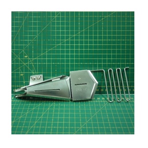 CARPETA y CARPETA DE PIEZAS DE MÁQUINAS DE COSER INDUSTRIAL DE 1 "DE 1" DE TAIWÁN - Product Image 1