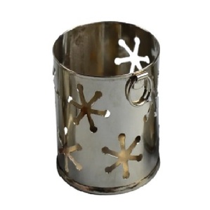 Lanterne en acier inoxydable avec découpes en forme de flocon de neige, résistante à la chaleur, décoration de Noël pour la maison - Product Image 1