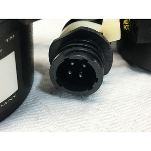 2 encodeurs 220C PU Accu-Coder - Équipements et pièces semi-conducteurs d'occasion de qualité supérieure à l'échelle mondiale - Product Image 3
