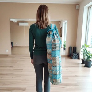 Tapete de yoga hecho a mano con patchwork Kambhari, estilo bohemio en colores pastel, artesanía india de Rajasthan. - Product Image 5