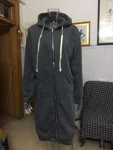 Sudadera con Capucha Larga Personalizada con Marca Propia, Construcción con Dobladillo Curvo, Ajuste Premium para Venta al por Menor, Envío Internacional al por Mayor - Product Image 6