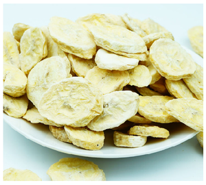 กล้วยอบแห้งออร์แกนิคแบบเป็นชิ้น สำหรับทำสมูทตี้ ขนมอบ หรือทานเล่นแบบกรุบกรอบ บรรจุภัณฑ์สุญญากาศ - Product Image 1