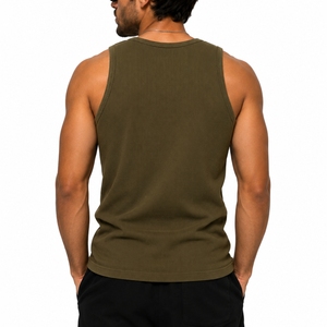 Camiseta sin mangas acanalada personalizada para hombre, tela suave, ajuste cómodo, diseño sin mangas, camiseta de gimnasio, ropa deportiva de primera calidad para hombre - Product Image 2
