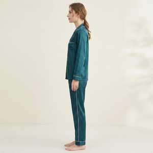 Conjunto de Pijama de Dos Piezas con Sensación Satinada Premium, Ropa de Dormir Cómoda, Tela Suave, Ropa para el Hogar de Uso Diario - Product Image 3