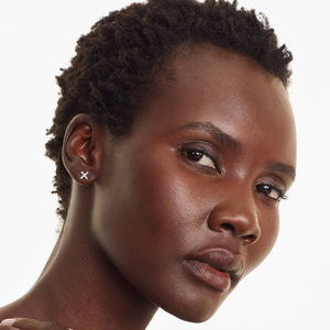 Boucles d'oreilles en argent sterling 925 avec diamants en moissanite pour femmes, design géométrique élégant, lettres, bijoux fins minimalistes de luxe - Product Image 5