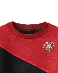 Sweat-shirt pour femme bicolore rouge et noir en polaire douce, col rond, décontracté, pull d'hiver avec détails brodés, vêtement tendance - Product Image 6