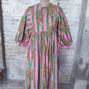 Robe en coton longueur genou, col rond, manches mi-bouffantes, coupe ample, motif animalier imprimé à la main, broderie, tenue quotidienne pour femme - Product Image 1