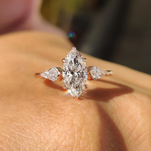 Anillo de compromiso y boda de oro amarillo macizo de 14k con diamante marquise de 1.80 quilates cultivado en laboratorio, certificado, ideal para fiestas. - Product Image 1