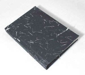 Carnet en papier de coton fait main en gros, noir avec paillettes dorées, intérieur moucheté, couverture rigide - Product Image 2