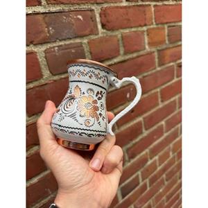 Taza de Té/Café de Cobre con Diseño Floral Blanco, Tazas Elegantes para Cafetería/Bar, Aptas para Lavavajillas, Estilo Moderno, Reutilizables, para Cerveza - Product Image 2