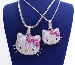 Colgante de Moissanita Hello Kitty con Incrustaciones de Circonitas, Bañado en Plata, Engaste de Garra, Corte Brillante Redondo, Joyería para Fiestas - Product Image 2