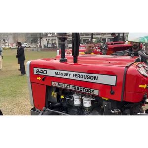 Tractor Massey Ferguson MF 240 2WD 50 HP con eficiente sistema de combustión de combustible fabricado en Pakistán para exportar al mercado africano - Product Image 2