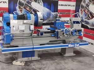 7 Feet Heavy Duty All Geared <b>Lathe</b> Machine 4-Station <b>Tool</b> Post Belt Driven High Precision Swing Bed Turning Center - Product Image 4