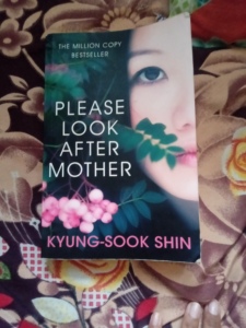 Cuide a su madre, de Kyung-Sook Shin, libro en inglés de bolsillo, historia familiar emocional. - Product Image 1