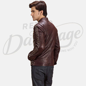 แจ็คเก็ตหนังแท้สีแดงเบอร์กันดีประดับหมุด สไตล์พังก์ร็อก ทรงเข้ารูป สำหรับผู้ชาย งานแฮนด์เมดสุดเท่ เหมาะสำหรับงานปาร์ตี้ - Product Image 5