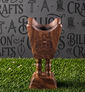 Soporte de Incienso de Madera Premium Inspirado en los Emiratos Árabes Unidos, Base para Bakhoor Árabe con Diseño de Halcón para Hogar u Oficina, Personalizable con Logotipo - Product Image 1