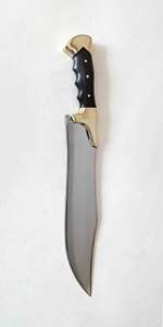 Couteau utilitaire robuste en acier inoxydable à pointe clip avec manche en bois profilé et embout en laiton - Product Image 4