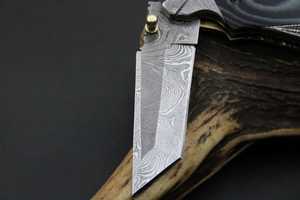 Cuchillo Plegable de Acero de Damasco SHARP POINT TRADES, Hoja de Punta Caída, Mango de Madera con Perilla, Diseño Artístico, Grosor de 0.5mm - Product Image 3