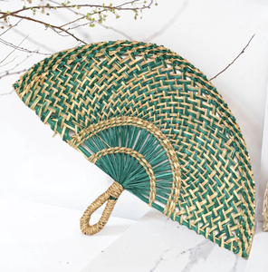 Abanico de mano artesanal de hierba marina de Vietnam, material natural tejido, herramienta refrescante, decorativo, rústico, artículo de regalo para bodas y fiestas - Product Image 4