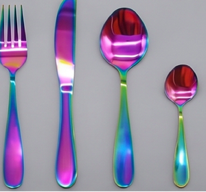 Ensemble de couverts en acier inoxydable avec revêtement arc-en-ciel, 4 pièces (fourchette, couteau, cuillère, cuillère à café), finition poli miroir haute brillance, vaisselle élégante pour les fêtes - Product Image 4