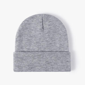 Bonnet réversible à motif crâne, broderie 3D personnalisée, 100% acrylique, unisexe, style streetwear Y2K, fabrication OEM, marque privée - Product Image 1