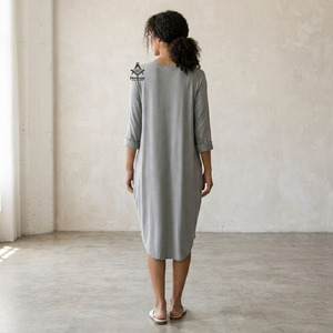 Robe longue en coton pour femmes, broderie Delta Sigma, regalia maçonnique héritage, pour sororité |   Broderie personnalisée pour femmes de la sororité - Product Image 4