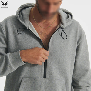 Ensemble sweat à capuche et short pour homme, gris et noir contrastés, style décontracté, coupe confortable, sweat à capuche demi-zip avec short - Product Image 3