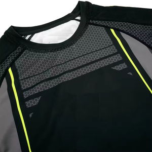 Tendance du moment : Rashguard personnalisé avec logo brodé pour homme - Spandex/Nylon antibactérien et séchage rapide, service OEM sur mesure - Product Image 5