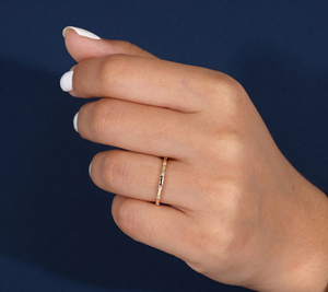 Anillo de Diamantes Cultivados en Laboratorio de Oro de 14K, Anillo de Boda Minimalista, Anillo de Diamantes Apilable de 0.12CT, Joyería Fina - Product Image 5