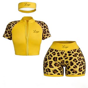 Ensemble de shorts 2 pièces pour femmes, imprimé léopard 3D, en spandex/nylon, avec logo personnalisable sur le devant - Product Image 2