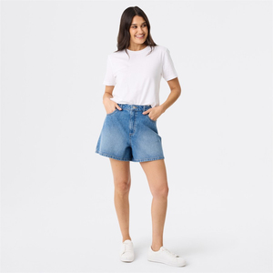 Shorts en jean de sport pour femme, grande taille, été, confortables, respirants, motif uni, en coton denim, avec poches avant et arrière - Product Image 2