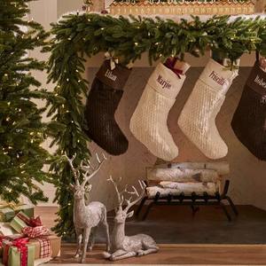 Figuras Rústicas de Reno Navideño de Aluminio Fundido para Decoración de Chimeneas y Mesas Festivas, Estatuas Marrones Estilo Bosque - Product Image 4