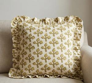 Housse de coussin carrée 100% coton faite à la main avec imprimé floral et feuilles, design vintage à volants - Product Image 2