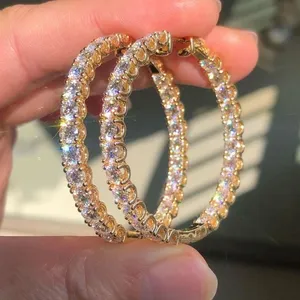 Boucles d'oreilles créoles Tishya en or jaune massif 14 carats avec moissanite ronde 4 carats, bijoux de luxe pour femme, cadeau de mariage ou de fiançailles - Product Image 1