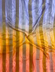 Tissu de soie multicolore de qualité supérieure, matière non cousue pour saris de créateurs, costumes, lehenga, chaniya choli, fabrication artisanale de sari, vente en gros - Product Image 2