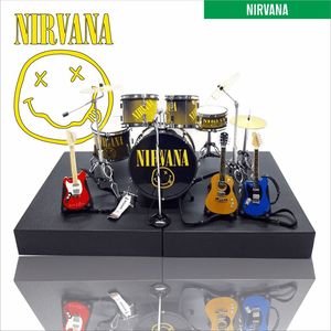 Guitarra y Batería en Miniatura de la Famosa Banda Nirvana |   Caja Exclusiva Gratuita para Figuras de Acción - Product Image 1