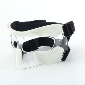 Máscara Deportiva de Bambú con Marco de Acero al Carbono, Ligera, Protectora para Artes Marciales, Ajuste Universal para Todas las Estaciones, Correa Negra Transparente - Product Image 1
