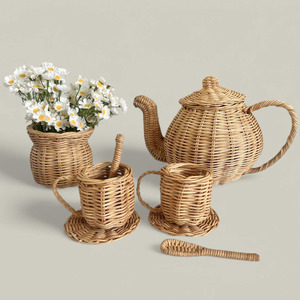 Service à thé en rotin pour enfants, idéal pour le jeu de rôle en cuisine, théière et tasses tissées à la main, jouet d'imitation à prix abordable - Product Image 6