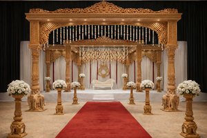 Mandap Tradicional Tallado en Oro Antiguo para Bodas Tamilas DSTExports, Templo del Sur de la India, Ligero, de Fibra de Vidrio, para Eventos de Boda - Product Image 3
