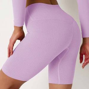 Ensemble de shorts de yoga de haute qualité, 2 pièces, en spandex/nylon uni, sans couture, nouvelle couture personnalisée, antibactérien, respirant, séchage rapide - Product Image 6