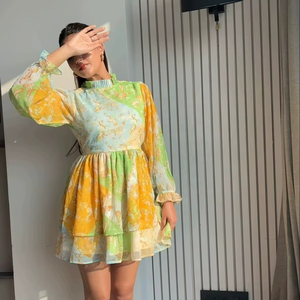 Nuevo Vestido Tipo Playsuit Ecológico con Estampado Floral Satinado, Estilo Línea A, Informal, para la Noche o la Playa, Venta al Por Mayor para Mujer - Product Image 1