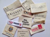 Etiquetas en Rollo Impresas Digitalmente con Logotipo 3D en Relieve, de TPU Ecológico, para Cuidado de la Ropa, con Borde Cortado en Caliente